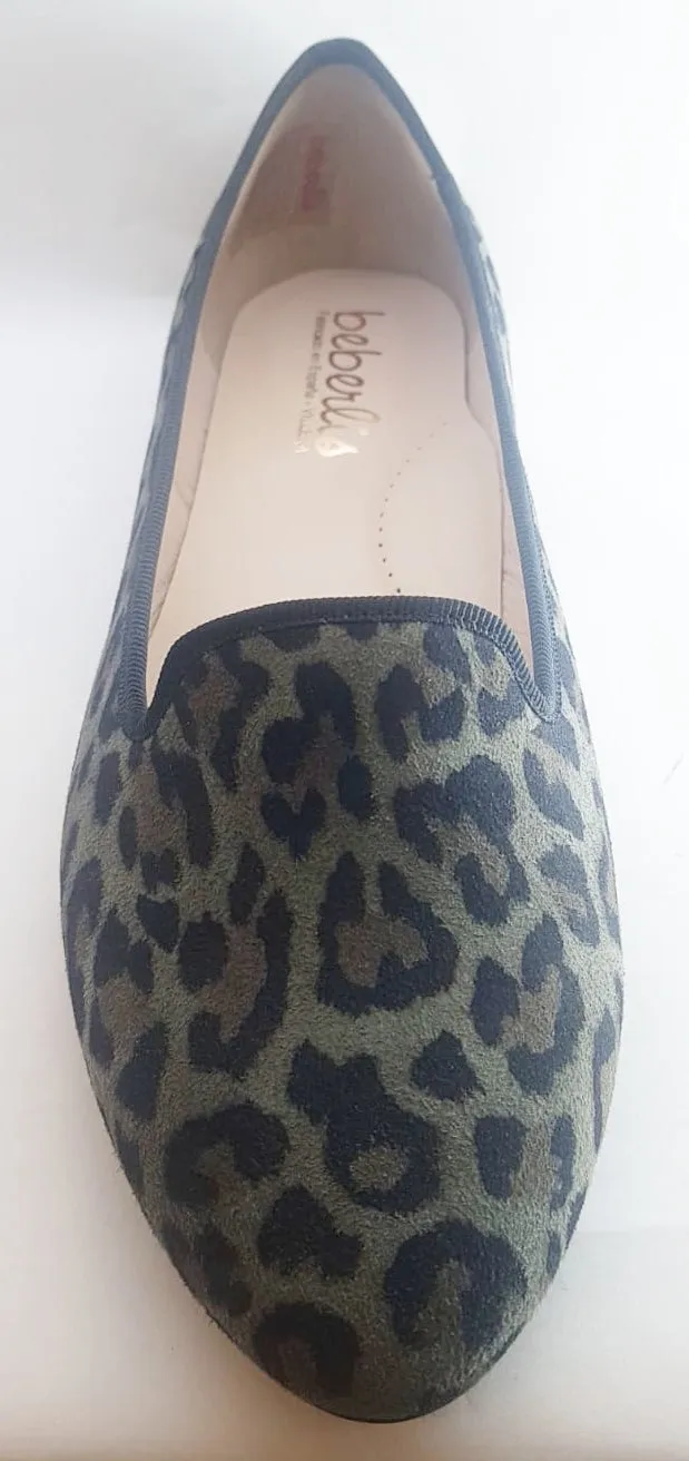 Beberlis Leopard Ceniza Slip On Flats