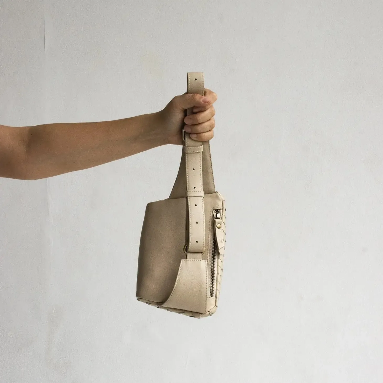 Remy Woven Bag -Bone